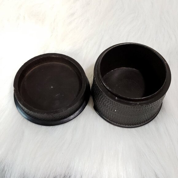 Small antique round wooden box etched lid Japanese scene  Vintage round wooden c - Picture 2 of 8